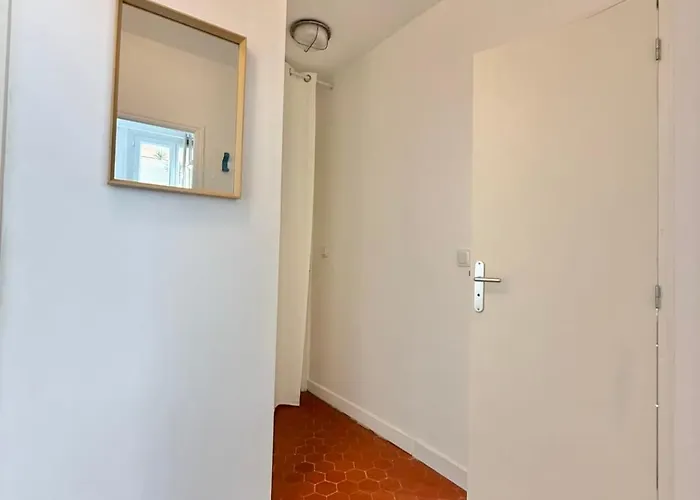 Old 2 Guests Apartamento Antibes